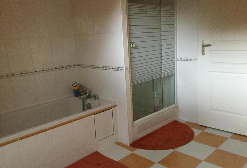 غرفة عائلية, Le Hameau Du Moulin A Vent