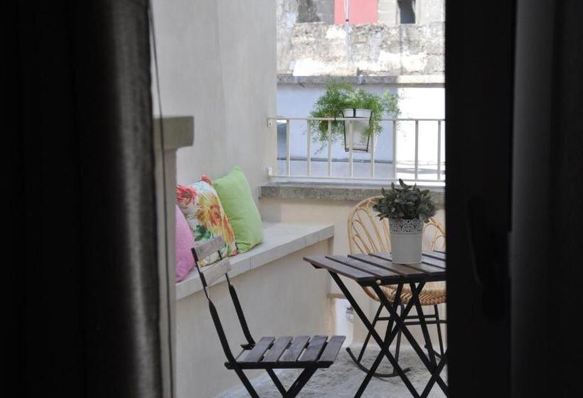Suite with Terrace, Vico Degli Ebrei   Rooftop Jacuzzi   Self Check In