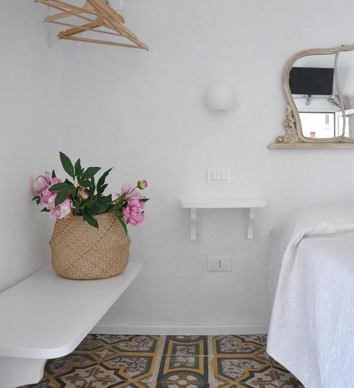 Suite with Terrace, Vico Degli Ebrei   Rooftop Jacuzzi   Self Check In