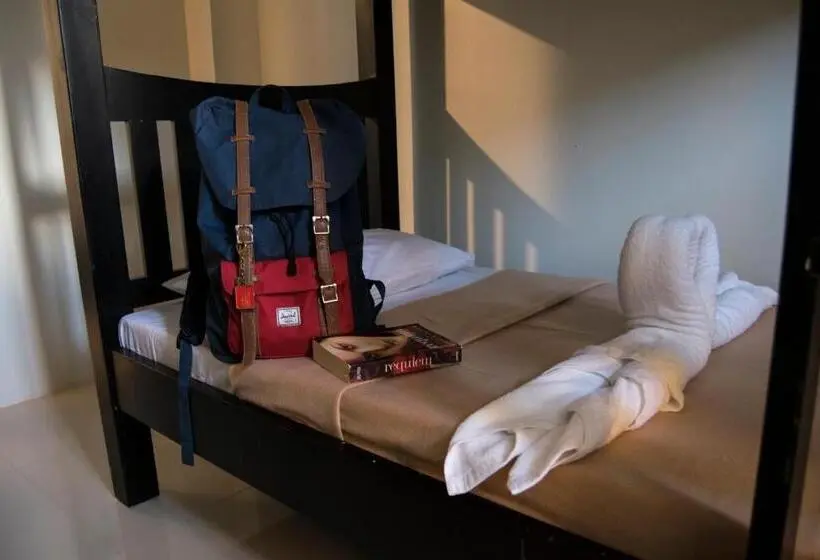 اتاق استاندارد با سرویس بهداشتی مشترک, Parmview Inn