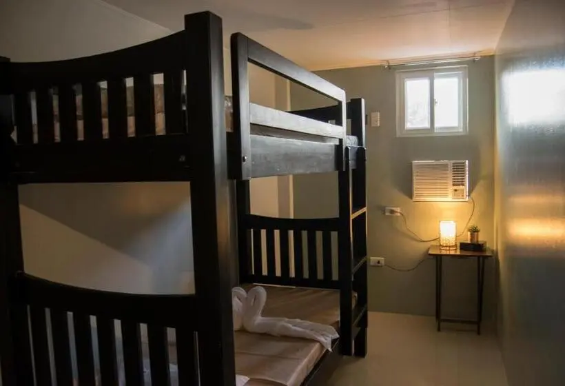 اتاق استاندارد با سرویس بهداشتی مشترک, Parmview Inn