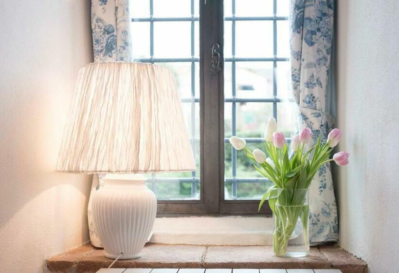 디럭스 룸, Torre Di Badia