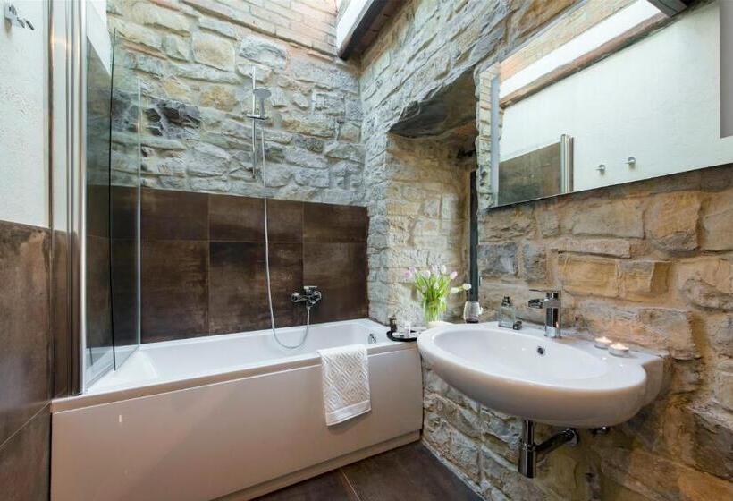 스탠다드 테라스 룸, Torre Di Badia