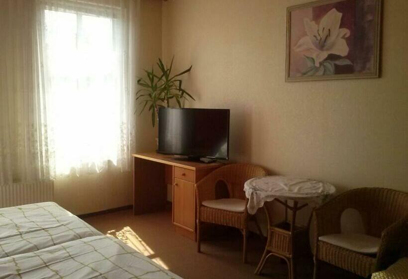 经济型三人房间, Zur Alten Eiche