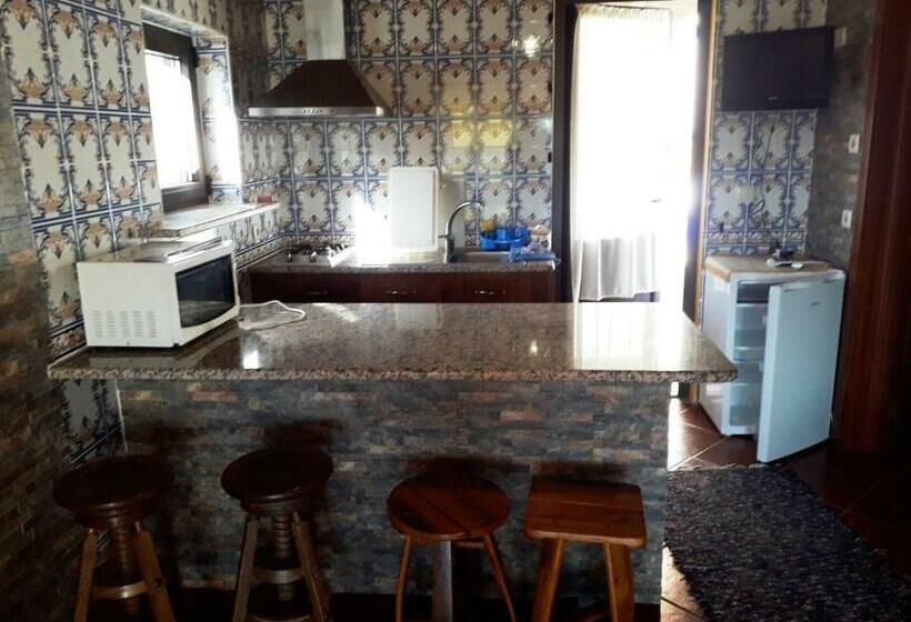 침실 3개 주택, Quinta Da Moagem