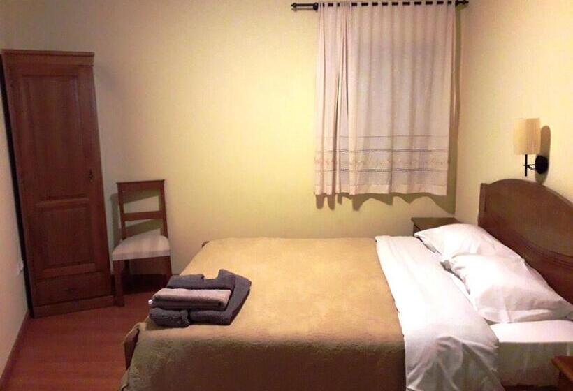 침실 2개 주택, Quinta Da Moagem