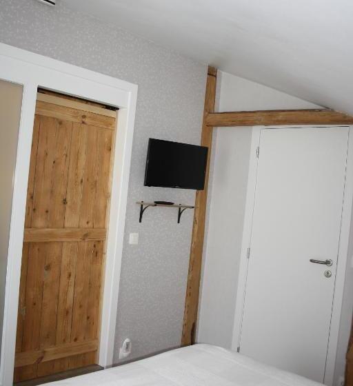 バルコニー付きスタンダードルーム, Au Chat Rme Des Blanches Pierres