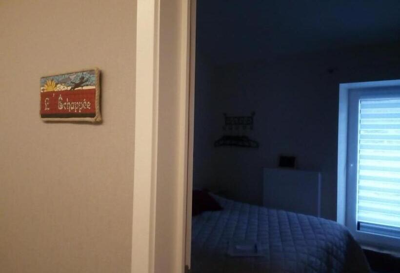 バルコニー付きスタンダードルーム, Au Chat Rme Des Blanches Pierres