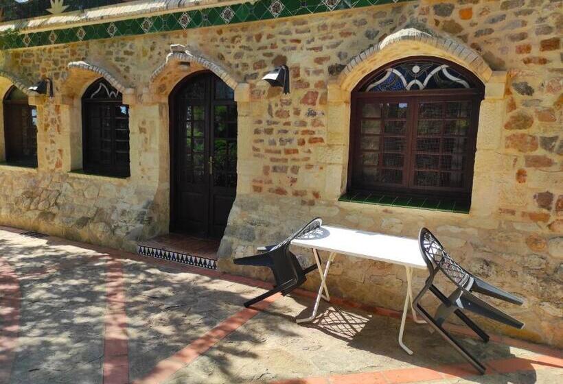 Апартаменты 1 Спальня Вид на Сад, Apartamentos Gaudi Style