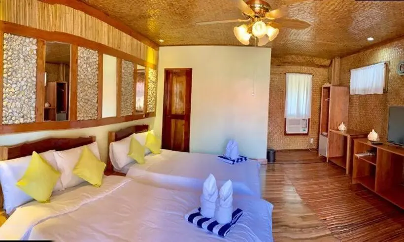 Deluxe Neljän Hengen Huone, Peak View Resort