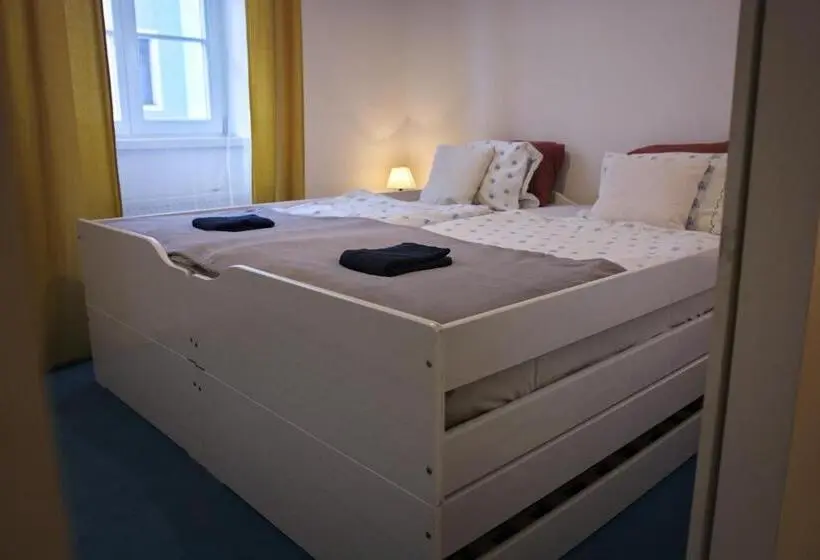 ベーシックトリプルルーム, Gran Hostel