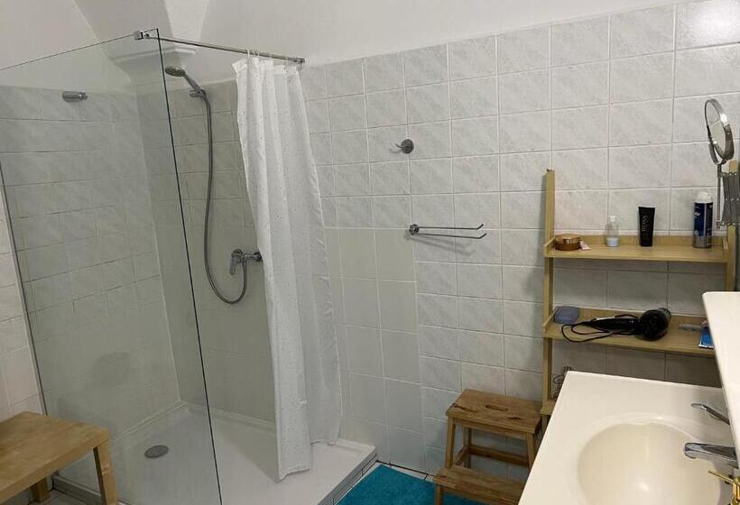 Quarto Triplo Basic, Gran Hostel