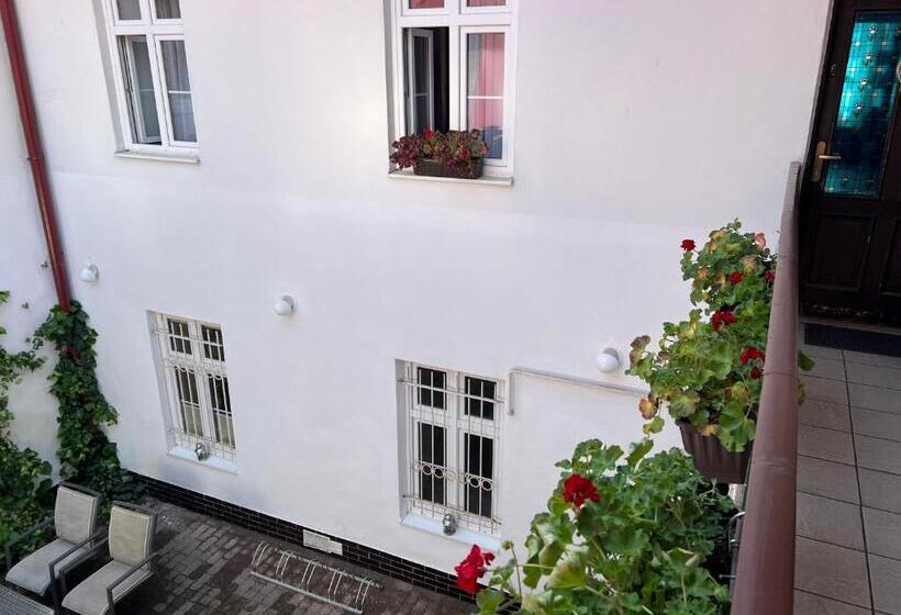 带共用浴室的标准房间, Gran Hostel