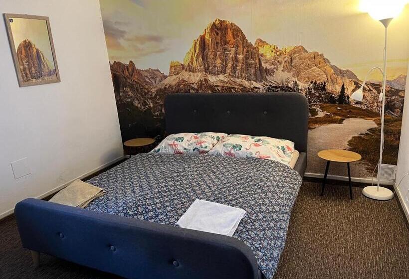 Quarto Familiar Banheiro Compartilhado, Gran Hostel
