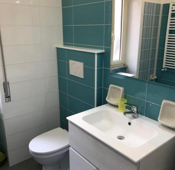 침실 1개 아파트, Lions Residence