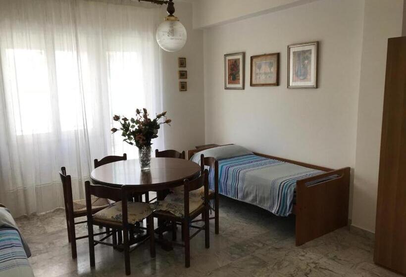 침실 1개 아파트, Lions Residence