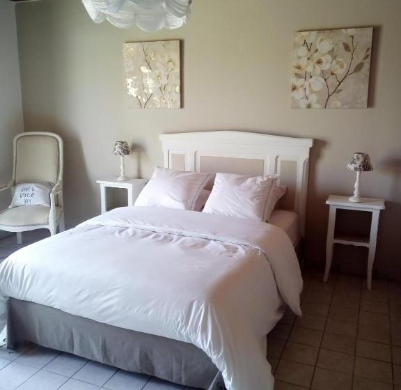 家庭间, La Hulotte Au Col Haut