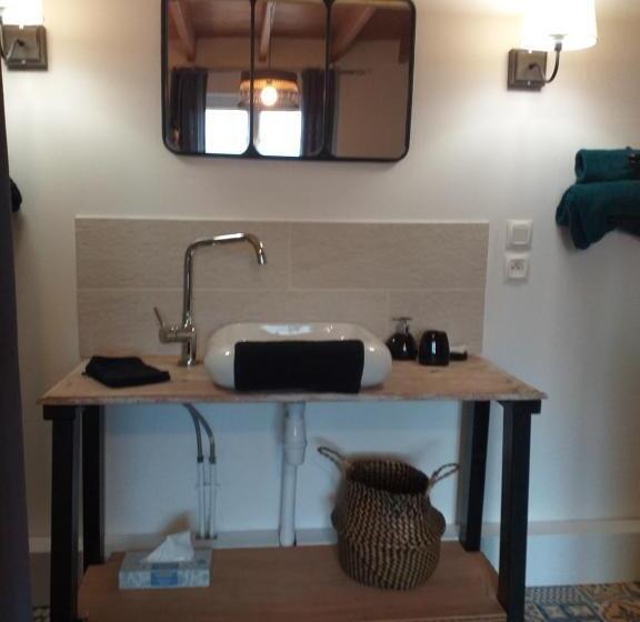 标准间, La Hulotte Au Col Haut