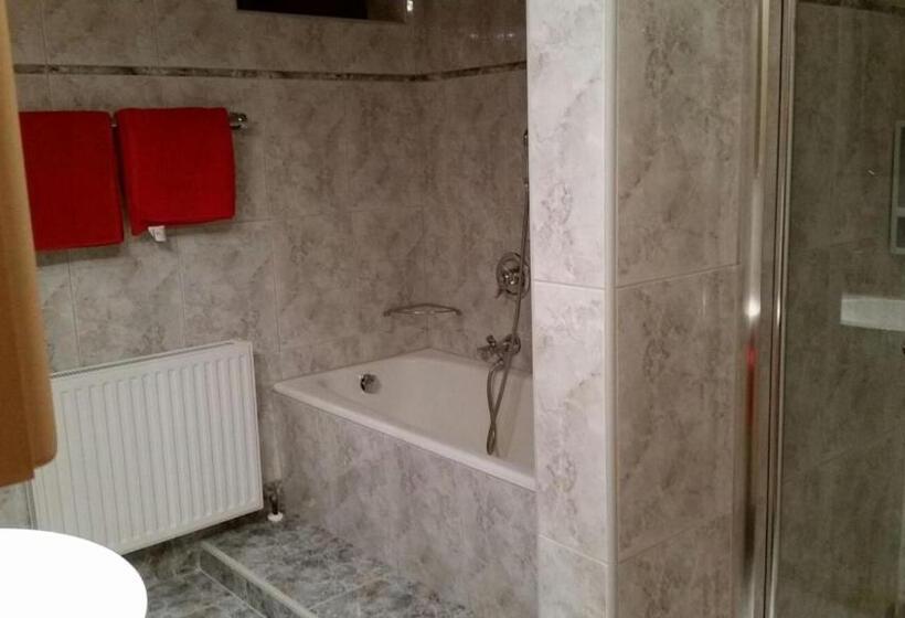 디럭스 룸, Gasthaus Vinaders