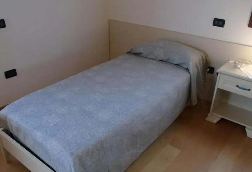 スタンダードルーム, Ai Cipressi B&b