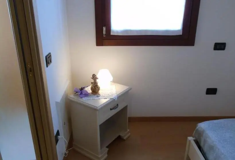 スタンダードルーム, Ai Cipressi B&b