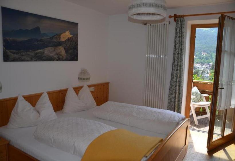 バルコニー付きデラックスルーム, Falkenau