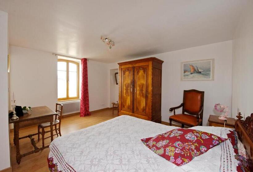 اتاق استاندارد, Ty Ana