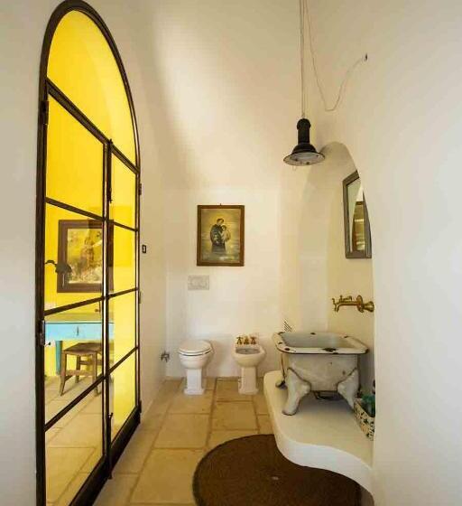 جناح عائلي, Masseria Celano