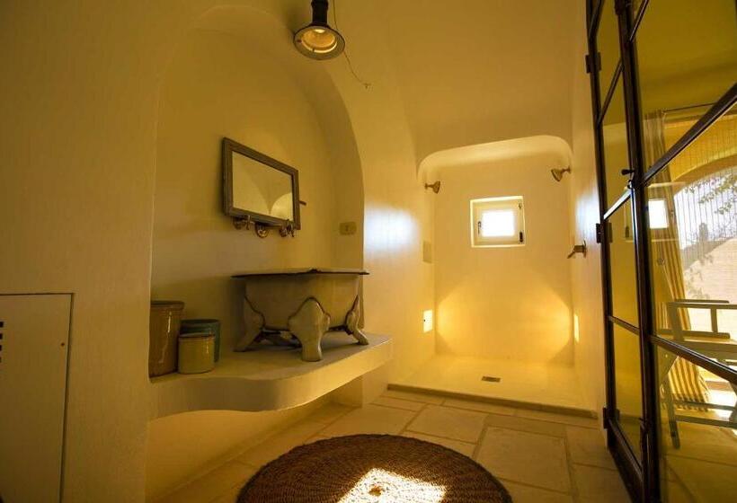 جناح عائلي, Masseria Celano