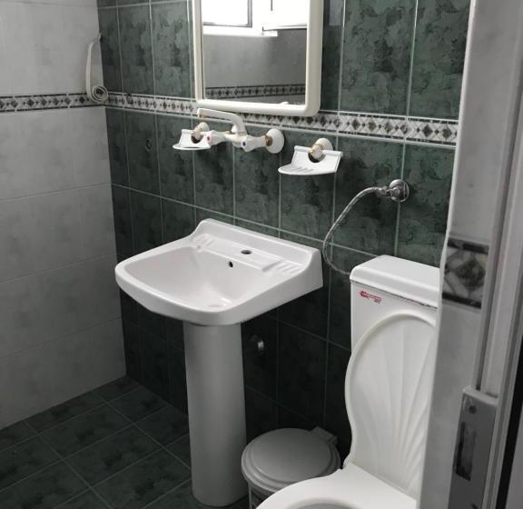 四人标准间, Milena`s House