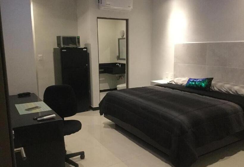 מיטת קינג בסוויטה, Privatto Suites