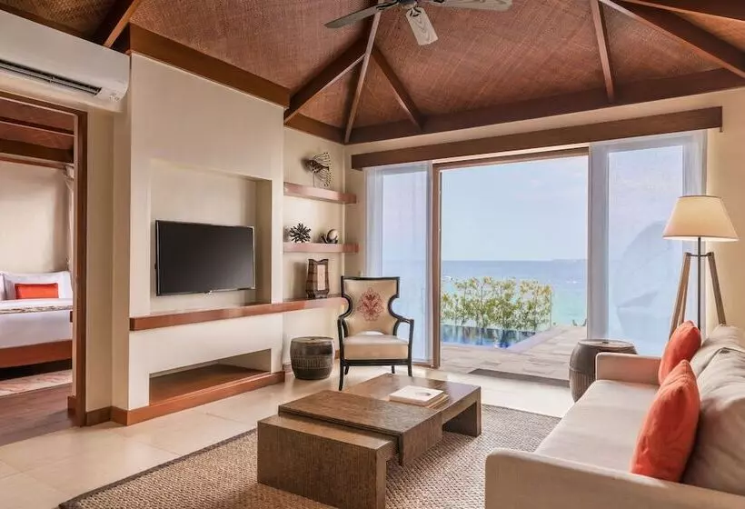 オーシャンビューの１ベッドルームビラ, Crimson Resort And Spa   Mactan Island, Cebu