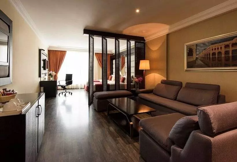 سوییت لوکس, Best Western Plus Doha