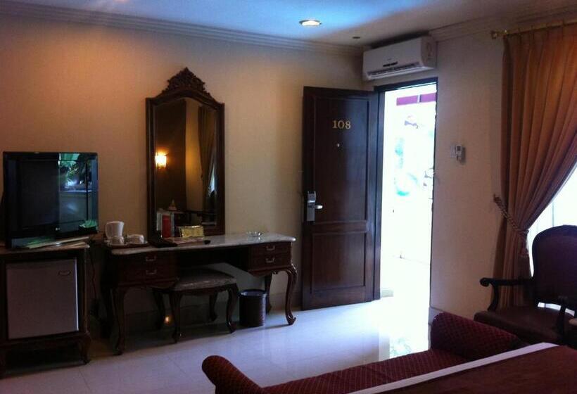 디럭스 룸, Indah Palace Yogyakarta