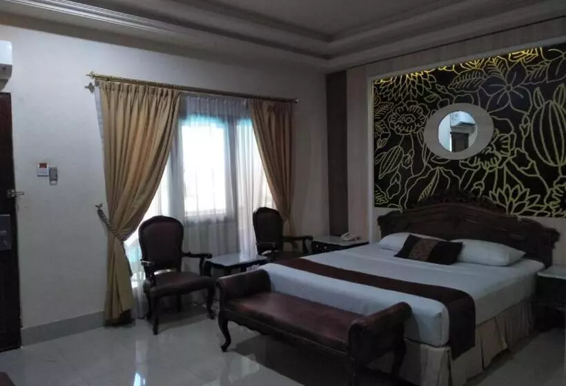 سوییت با چشم‌انداز استخر, Indah Palace Yogyakarta