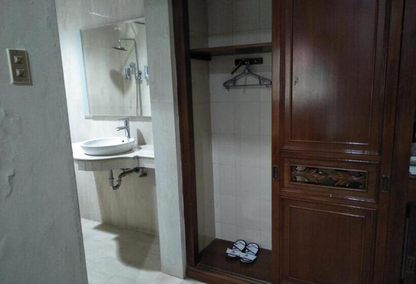 풀장 전망 스위트, Indah Palace Yogyakarta