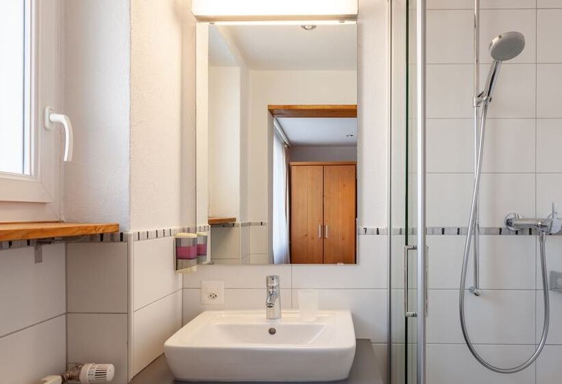舒适型单人间, Jägerhof