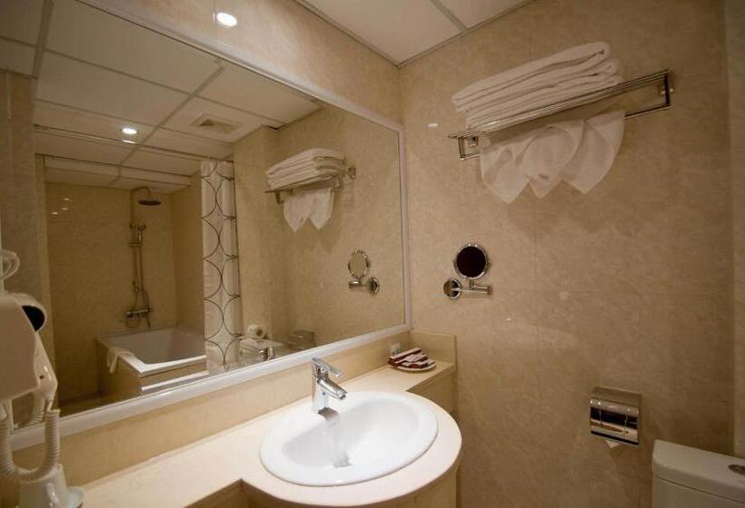 Deluxe Room, La Beaute De Hanoi