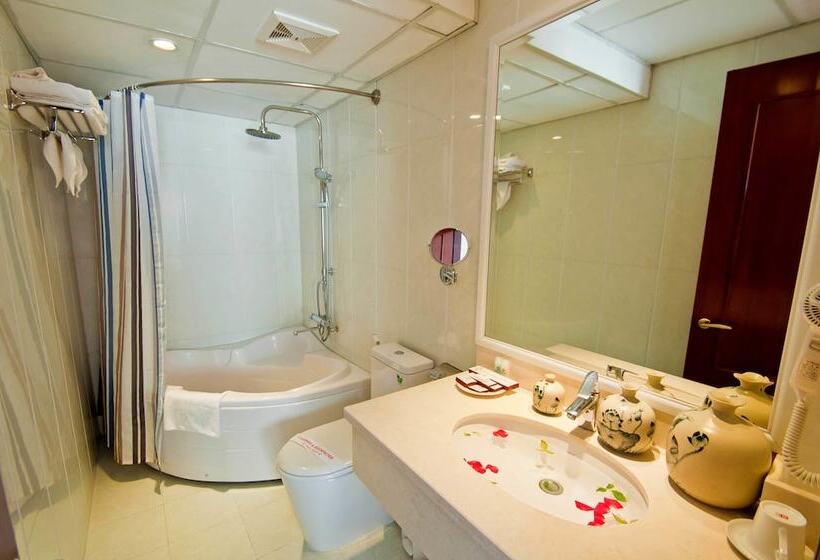 Family Room, La Beaute De Hanoi