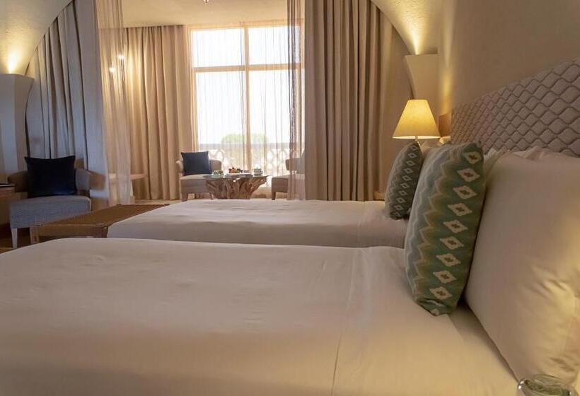 اتاق لوکس, Liwa