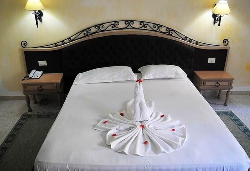 标准三人间, Palmyra Golden Beach Families And Couples