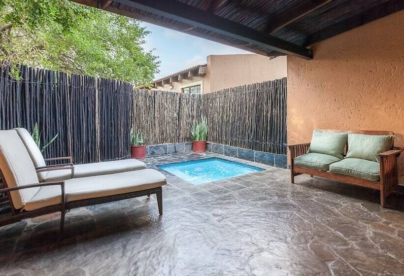 اتاق سوپریور, Riverstone Lodge