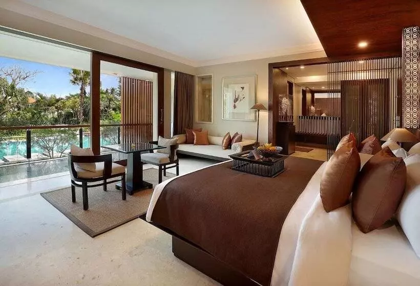 プールビュースイート, Royal Kamuela Villas & Suites At Monkey Forest, Ubud