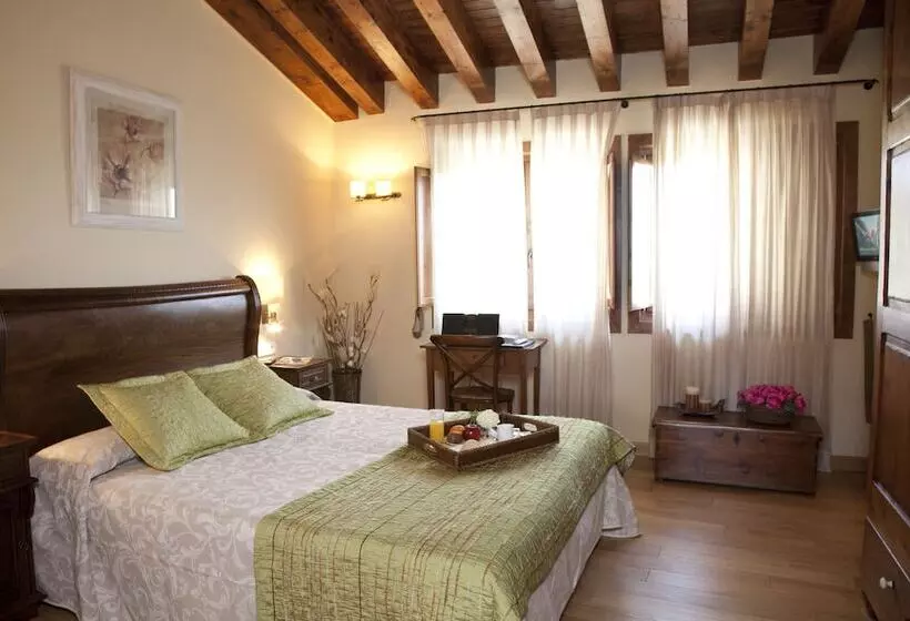 Superior Room, Finca El Ventós