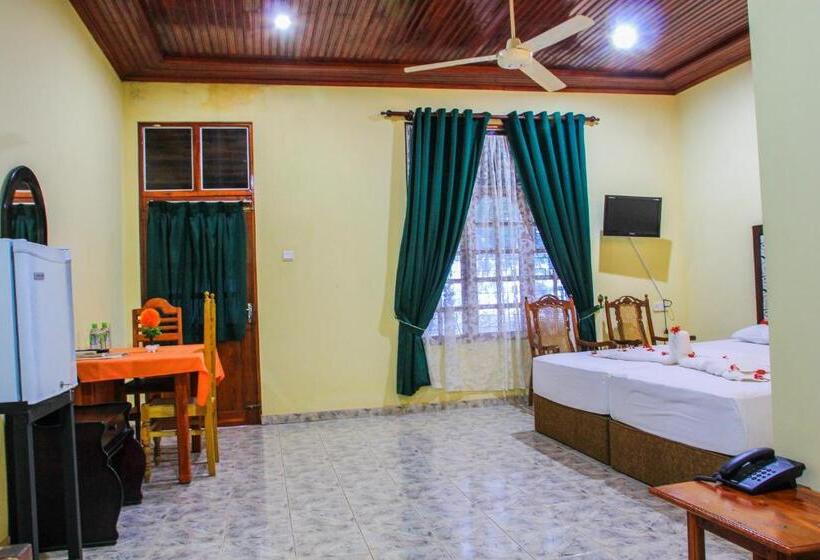 Номер Deluxe Вид на Бассейн, Wila Safari