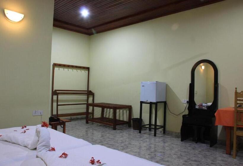 Номер Deluxe Вид на Бассейн, Wila Safari