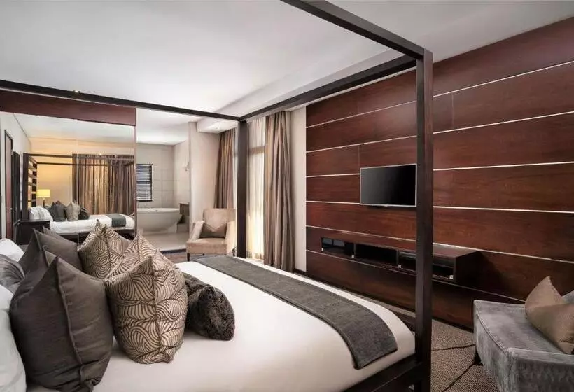 Sviitti King-vuode, Premier Hotel East London Icc