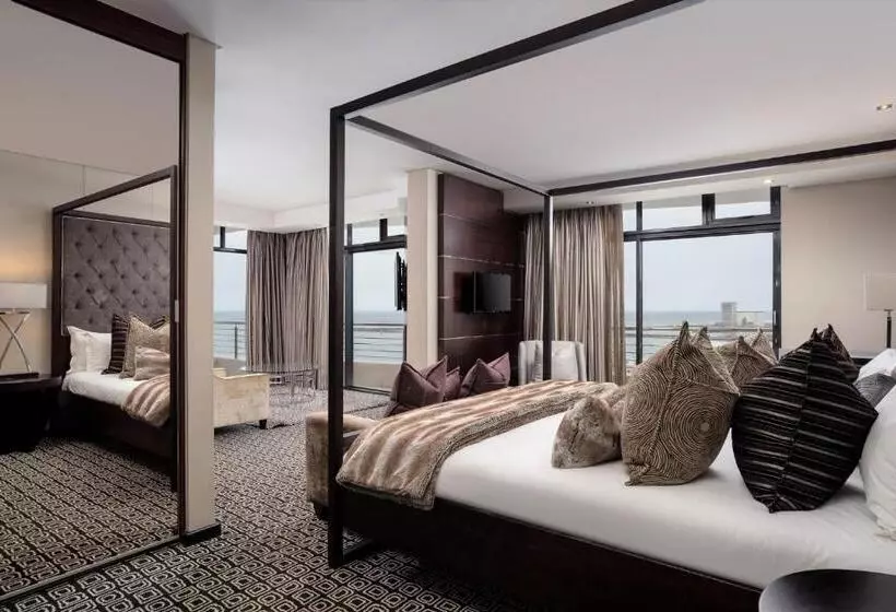 Sviitti King-vuode, Premier Hotel East London Icc
