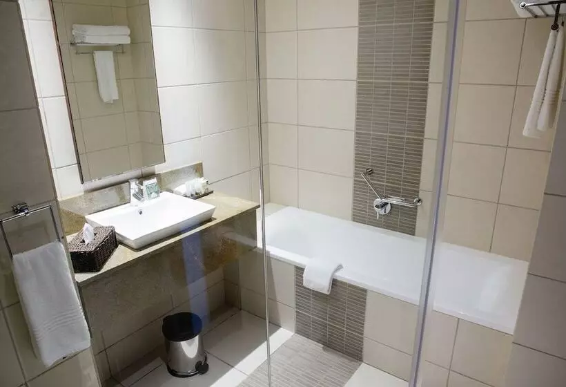 Standard-huone, Premier Hotel East London Icc