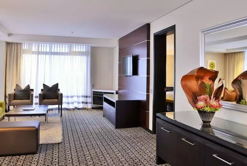 Sviitti, Premier Hotel East London Icc